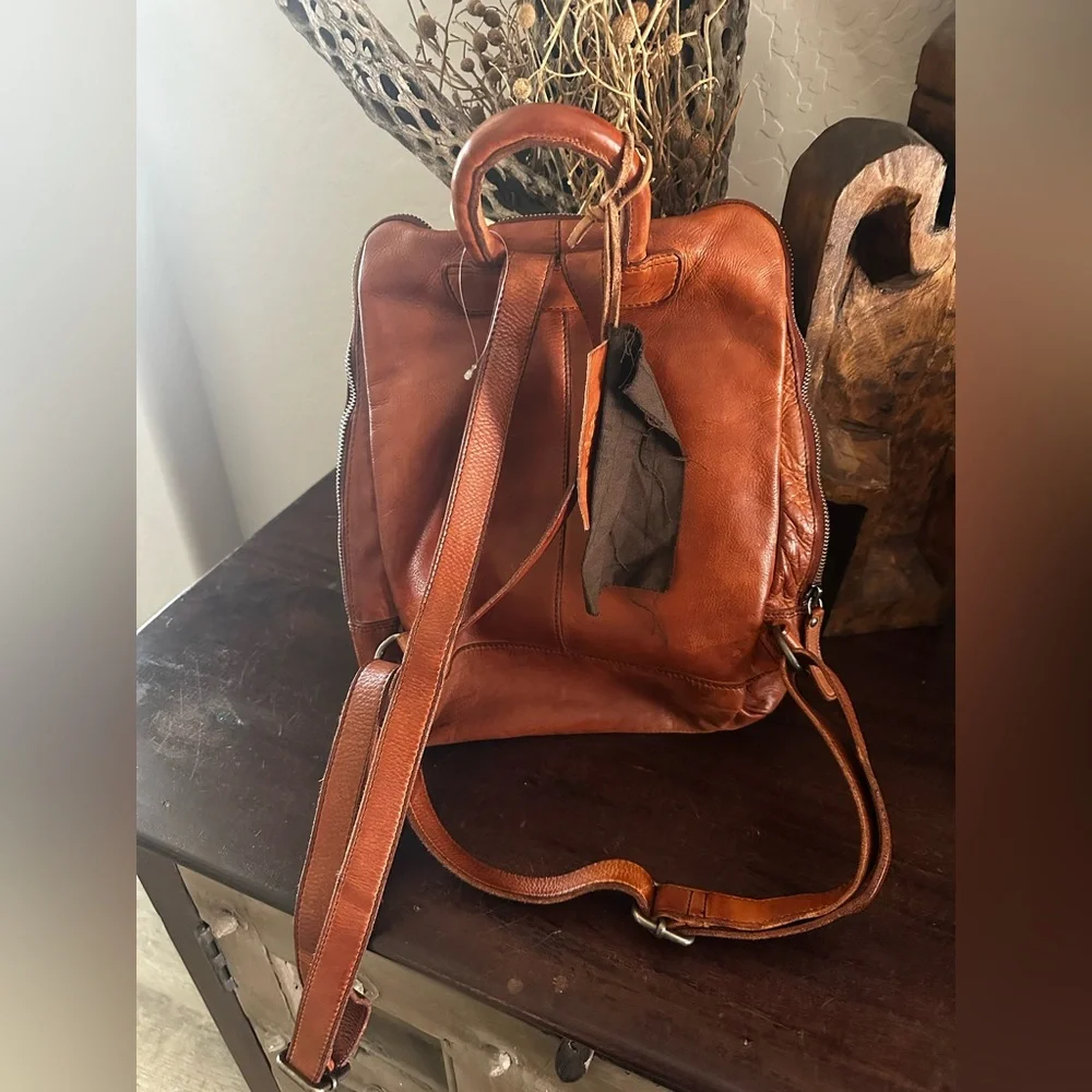 Vilencia Woven Leather Back Pack NWT - Picture 2 of 10